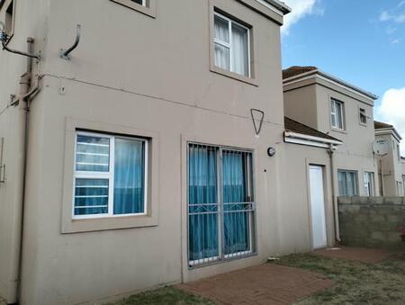 3 Bedroom Duplex in Saldanha