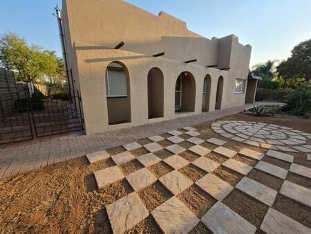 3 Bedroom House in Keidebees