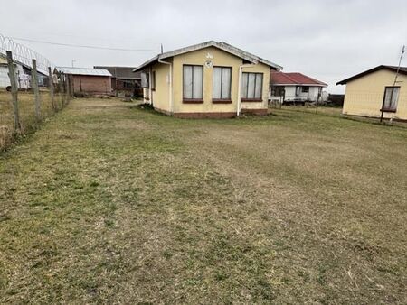 2 Bedroom House in Mpophomeni