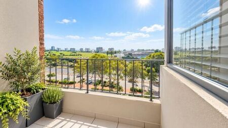 2 Bedroom apartment to rent in Green Point, Cape Town