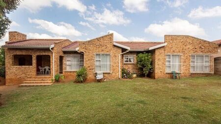 3 Bedroom house to rent in Van Riebeeck Park, Kempton Park