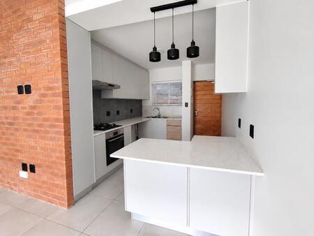 3 Bedroom Apartment in George Central