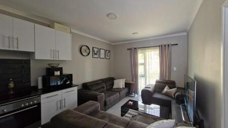 2 Bedroom Townhouse in Waterfall