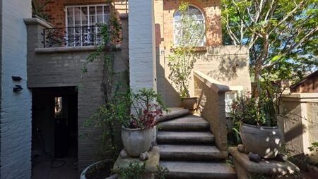 1 Bedroom House in Murrayfield