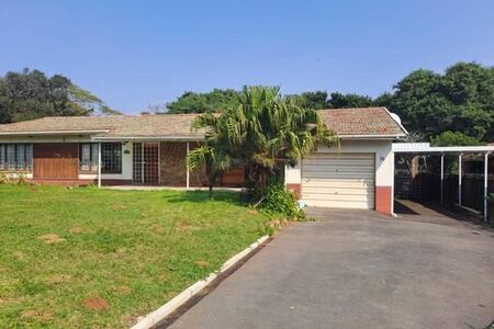 3 Bedroom House in Athlone Park