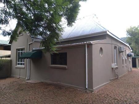 0.5 Bedroom House in Riviera