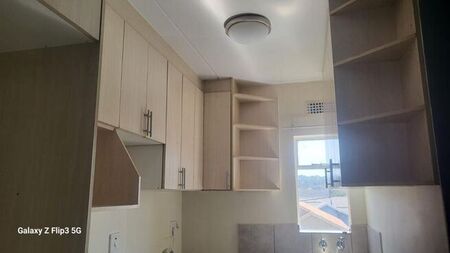 2 Bedroom flat to rent in Fleurhof, Roodepoort