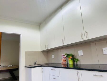 1 Bedroom cottage to rent in Moletsane, Soweto
