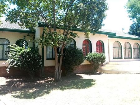 4 Bedroom house to rent in Die Heuwel Ext 1, Witbank