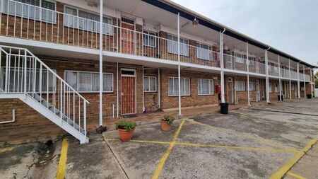 2 Bedroom apartment to rent in Farrarmere, Benoni