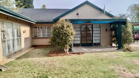 3 Bedroom house to rent in Witpoortjie, Roodepoort
