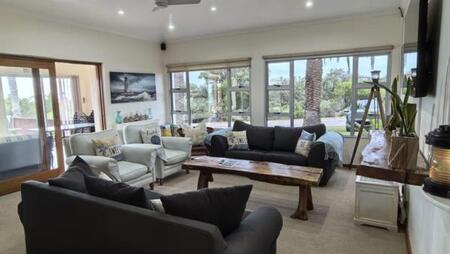 4 Bedroom House in Santareme