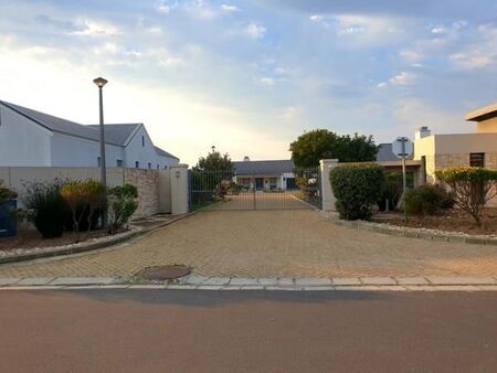 2 Bedroom House in Franskraal