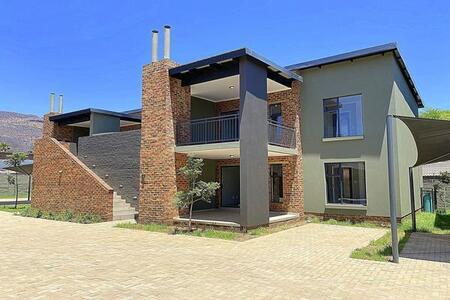 3 Bedroom Apartment in Thabazimbi
