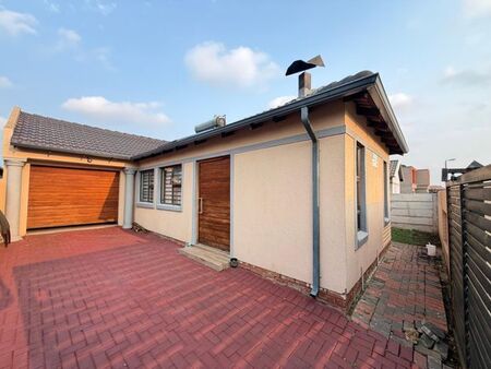 3 Bedroom house to rent in Leopard's Rest Security Estate, Alberton