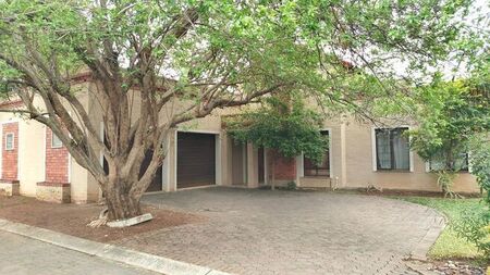 2 Bedroom townhouse - freehold to rent in Waterval East, Rustenburg