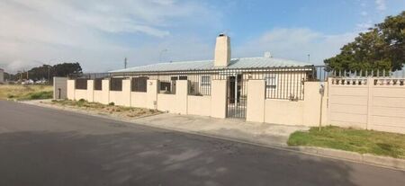 1 Bedroom apartment to rent in Onverwacht, Strand
