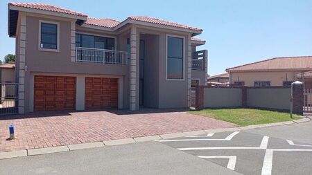 4 Bedroom house to rent in Comet, Boksburg