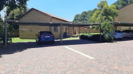 2 Bedroom apartment to rent in Allen's Nek, Roodepoort