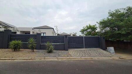 2 Bedroom House in Tafelzicht