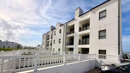 2 Bedroom Apartment in Westcliff