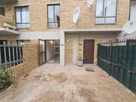 Studio apartment in Kenilworth