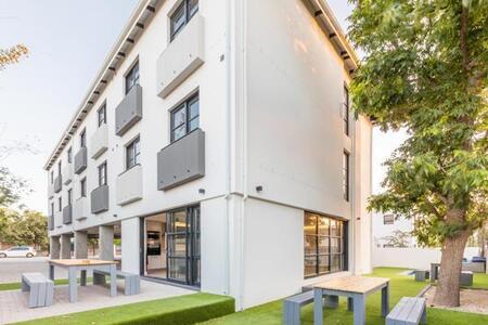 0.5 Bedroom Flat in Universiteitsoord