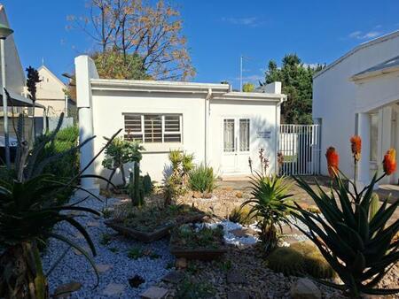 1 Bedroom Apartment in Uitenhage Central