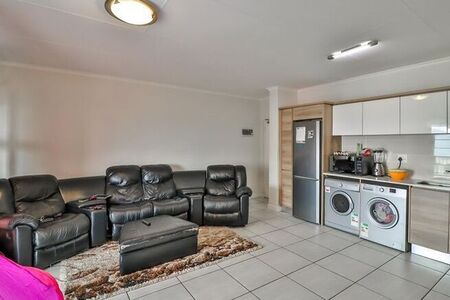 1 Bedroom apartment to rent in Waterfall, Midrand