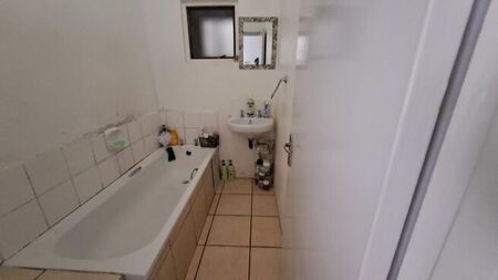 2 Bedroom apartment to rent in Southgate, Phoenix