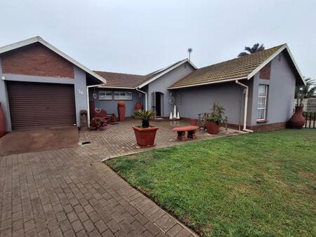 4 Bedroom House in Vredenburg