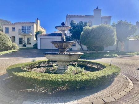 4 Bedroom Townhouse in Kronenzicht