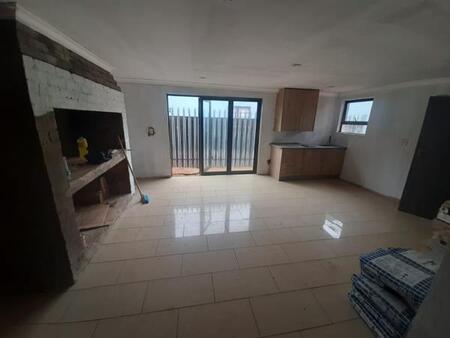 2 Bedroom Cluster in Dalview