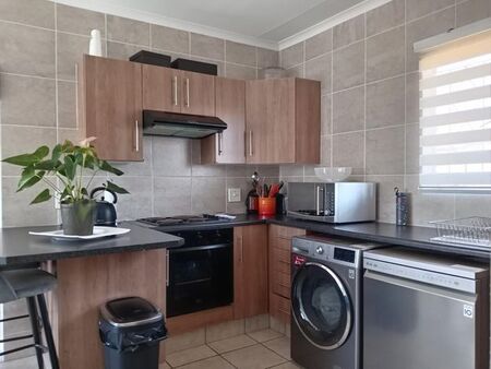 3 Bedroom apartment to rent in Terenure, Kempton Park