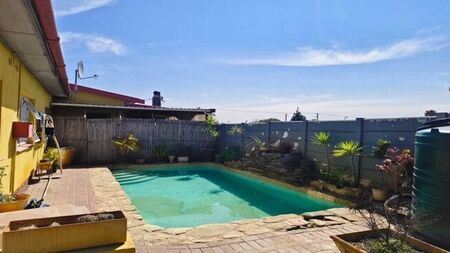 2 Bedroom semi-detached cottage to rent in Peerless Park East, Kraaifontein