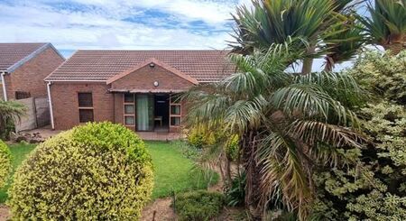 3 Bedroom House in Vredenburg