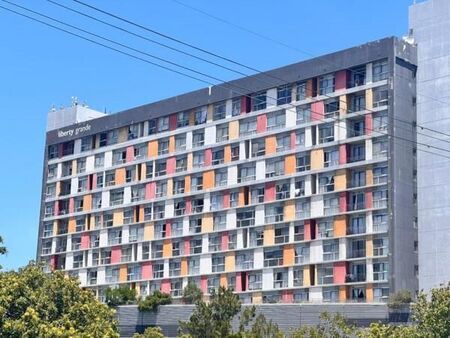 1 Bedroom Apartment in Goodwood Central