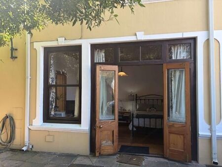 1 Bedroom Apartment in Rondebosch