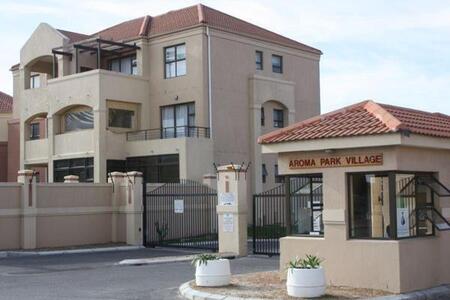 2 Bedroom Apartment in Brackenfell Central