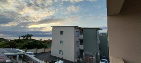 2 Bedroom Apartment in Manaba Beach