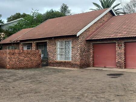 3 Bedroom Townhouse in Lydenburg (Mashishing)