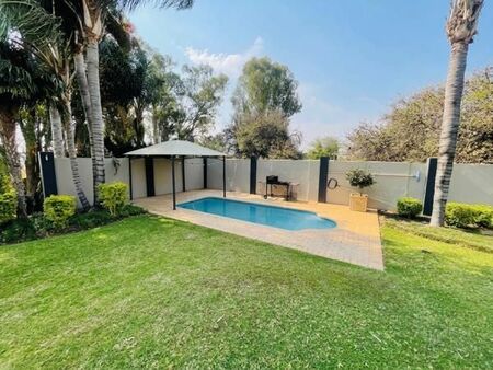 4 Bedroom House in Kanoneiland