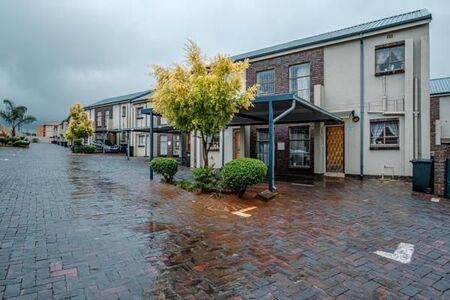 2 Bedroom Townhouse in Rangeview