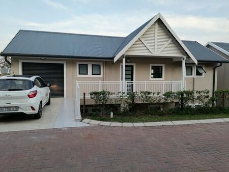 2 Bedroom Apartment in Kloof
