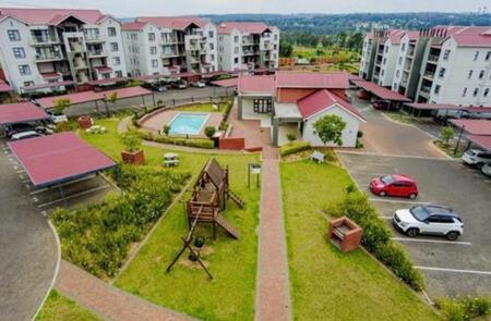 1 Bedroom Apartment in Modderfontein