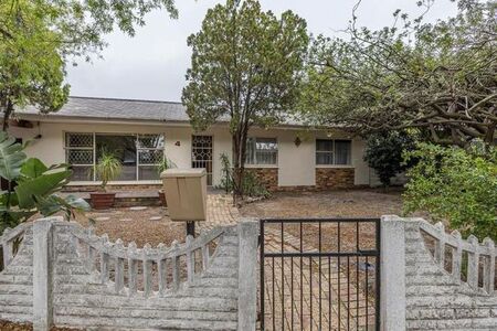 3 Bedroom house to rent in Paarl South