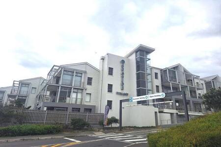 3 Bedroom Apartment in Melkbosstrand