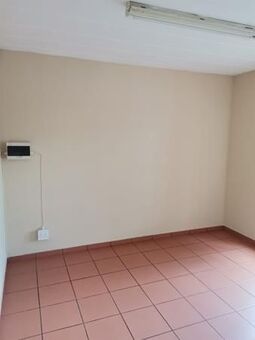 1 Bedroom House in Doornpoort