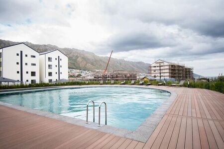 2 Bedroom apartment to rent in Greenbay Eco Estate, Gordons Bay