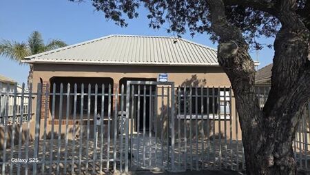 3 Bedroom House in Goodwood Central